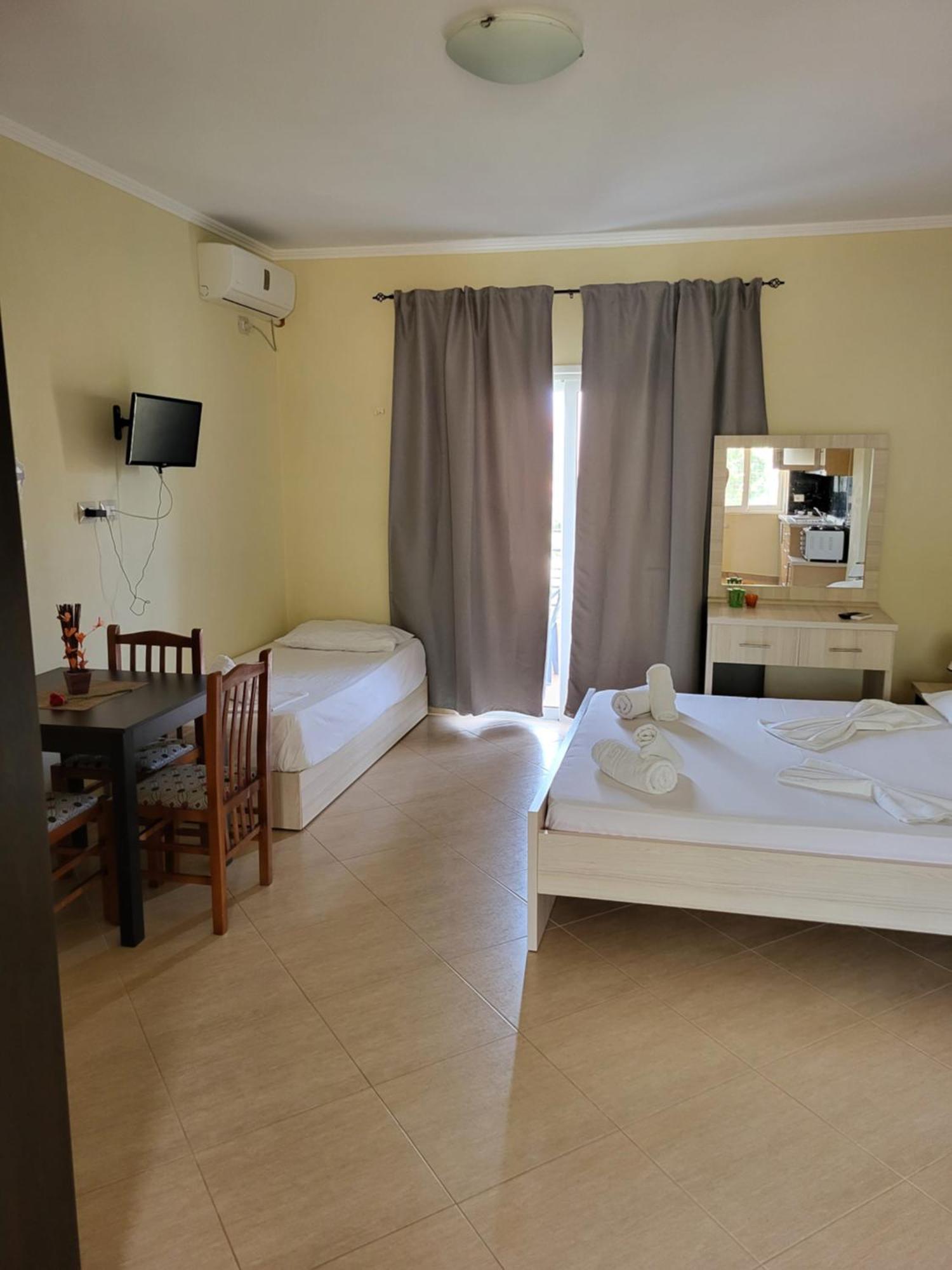קסאמיל Apartments Jay מראה חיצוני תמונה
