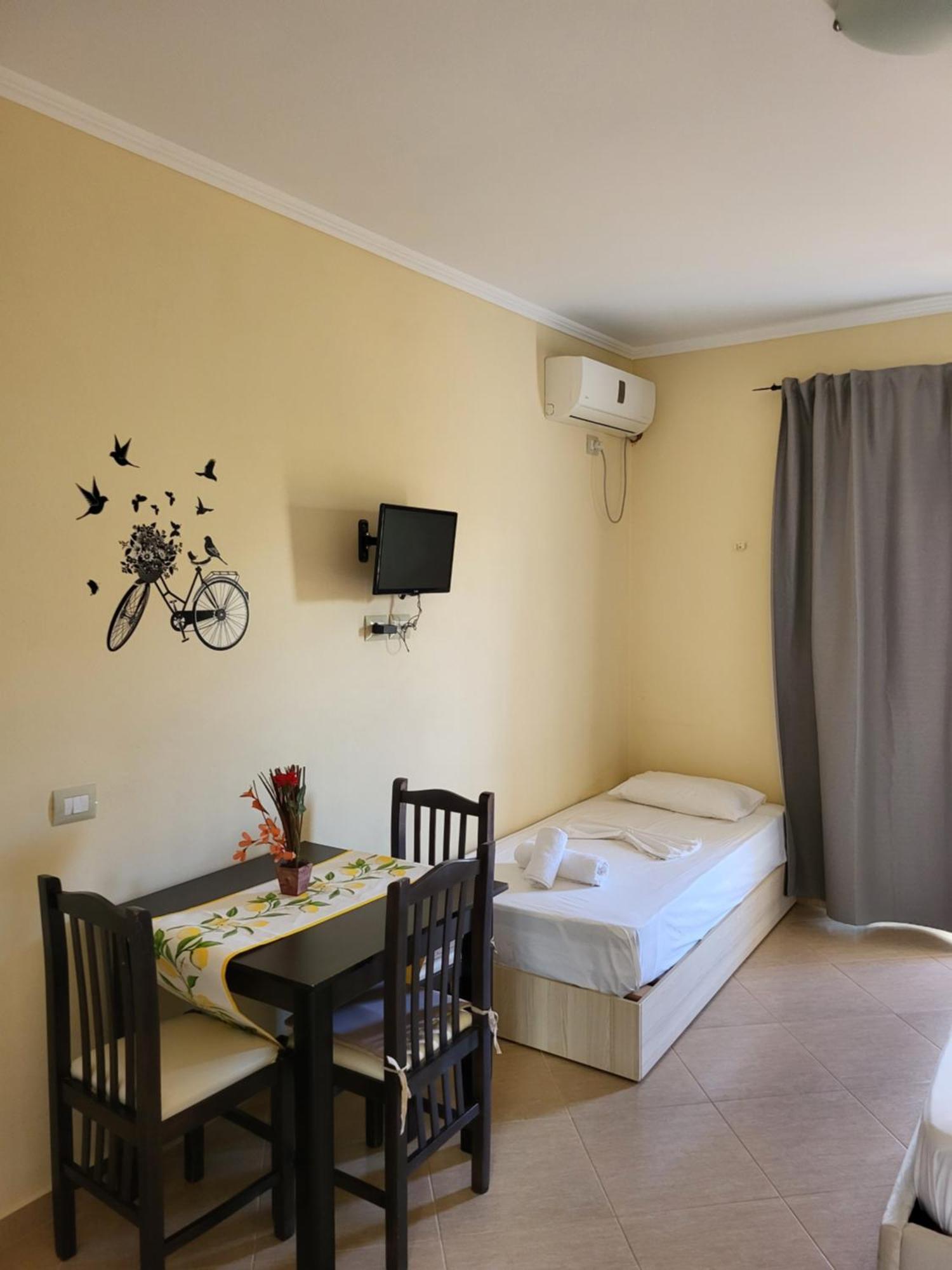 קסאמיל Apartments Jay מראה חיצוני תמונה